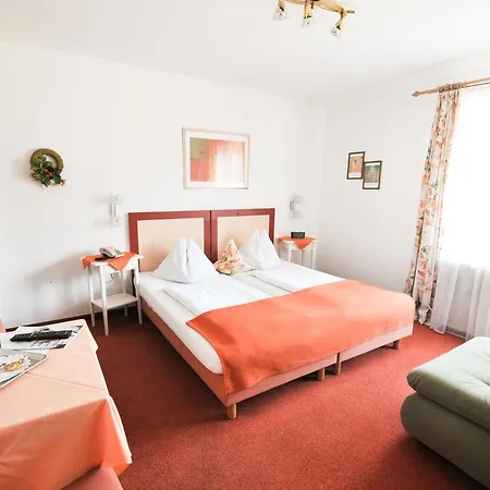 Ihre Trauner Gasthuis 3*